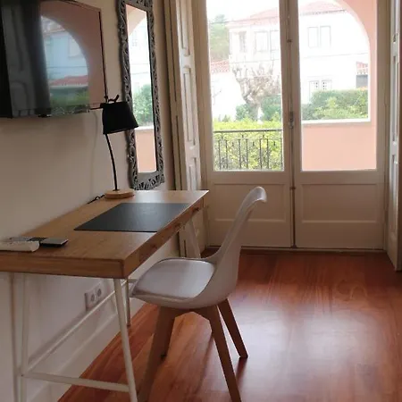 Alojamento de Acomodação e Pequeno-almoço Aedan Sintra