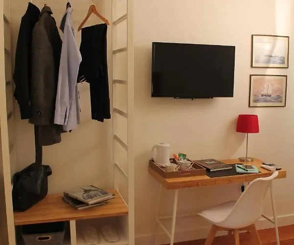 Aedan Nocleg ze śniadaniem 4*