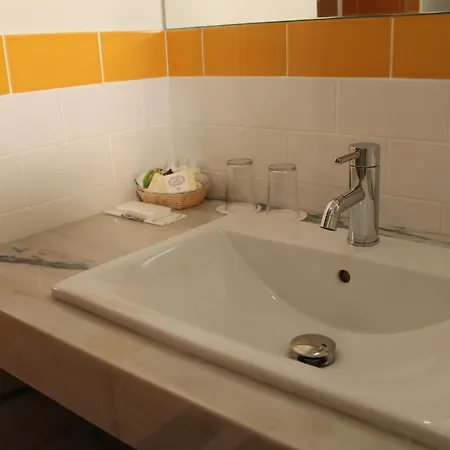 Bed & Breakfast Aedan Sintra